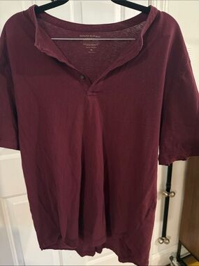 Banana Republic Men’s Burgundy Polo Shirt